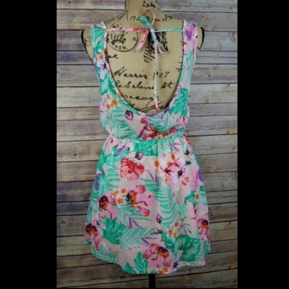 Gina Tricot Nadja Floral Dress Open Back - Picture 7 of 8